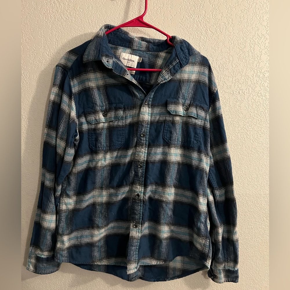 🌿Blue and white flannel